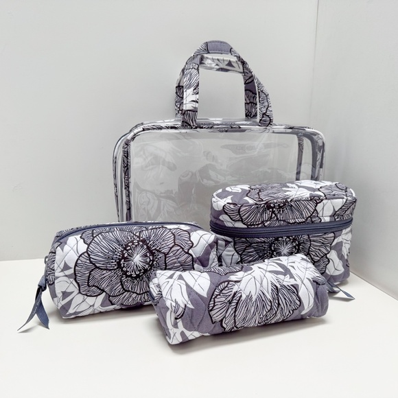 NEW Vera Bradley cosmetics organizer - Picture 1 of 6